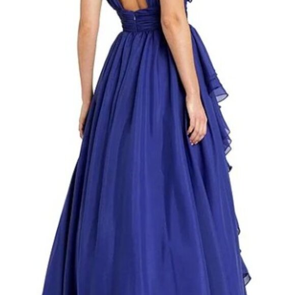 Mac Duggal Deep V-Neck Sleeveless Ruffled Shoulder Ball Gown - Picture 2 of 3